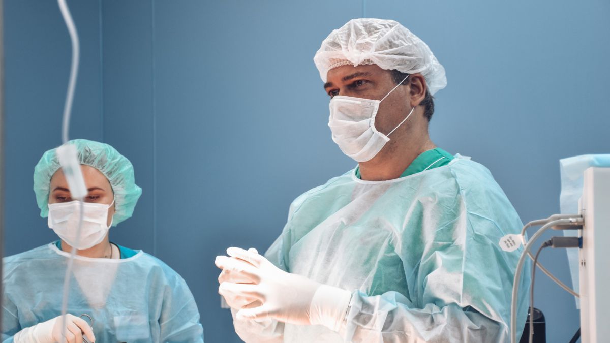 Как выбрать хирурга-эндокринолога?